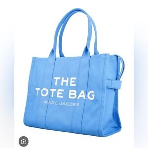Marc Jacobs The Large Tote
Spring Blue